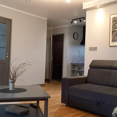 Lägenhet Pihtla Tee Kuelaliskorter 3 Kuressaare