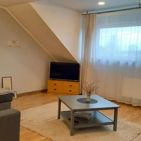 Appartement Pihtla Tee Kuelaliskorter 3 *