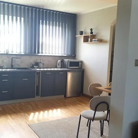 Pihtla Tee Kuelaliskorter 3 Appartement *